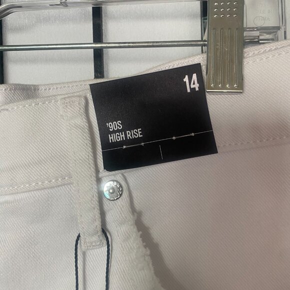 Express 90's High Risee Distressed Shorts - Picture 11 of 15